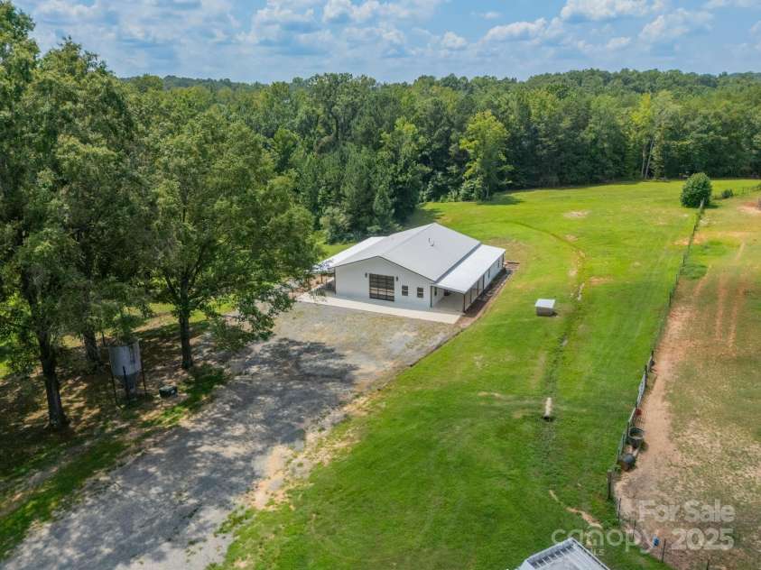 2003 Briarwood Circle, Fort Mill, SC 29715.  MLS# CAR4252723, YatesRealty ID 10166. 