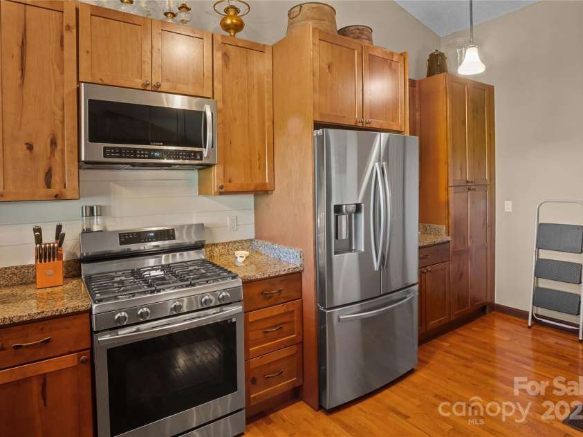 25 Little Falls Drive, Tryon, NC 28782.  MLS# CAR4253807, YatesRealty ID 10167. 