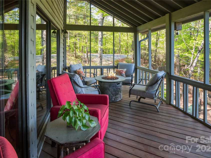 25 Little Falls Drive, Tryon, NC 28782.  MLS# CAR4253807, YatesRealty ID 10167. 