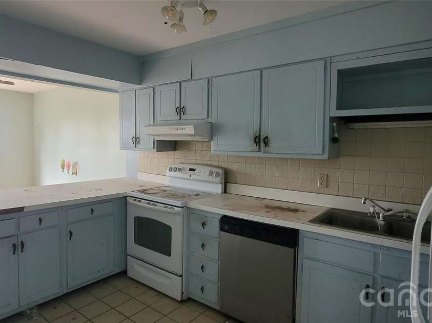 7882 Kinglet Road, Connelly Springs, NC 28612.  MLS# CAR4336595, YatesRealty ID 10167. 
