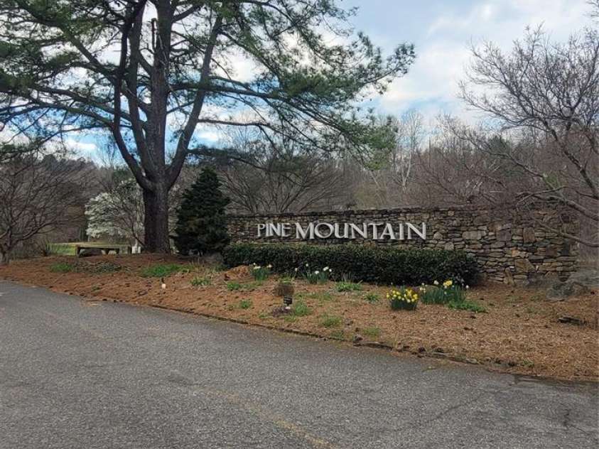 7882 Kinglet Road, Connelly Springs, NC 28612.  MLS# CAR4336595, YatesRealty ID 10167. 