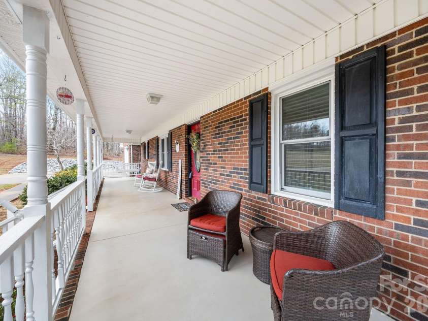 3156 Teresa Drive, Lincolnton, NC 28092.  MLS# CAR4350524, YatesRealty ID 10169. Lovely Front Porch 