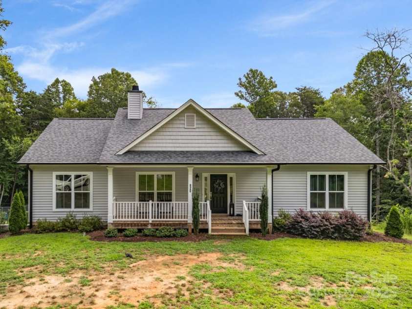 826 Country Lane, Pelham, NC 27311.  MLS# CAR4284309, YatesRealty ID 1017. 