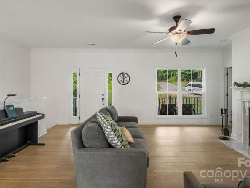 826 Country Lane, Pelham, NC 27311.  MLS# CAR4284309, YatesRealty ID 1017. 