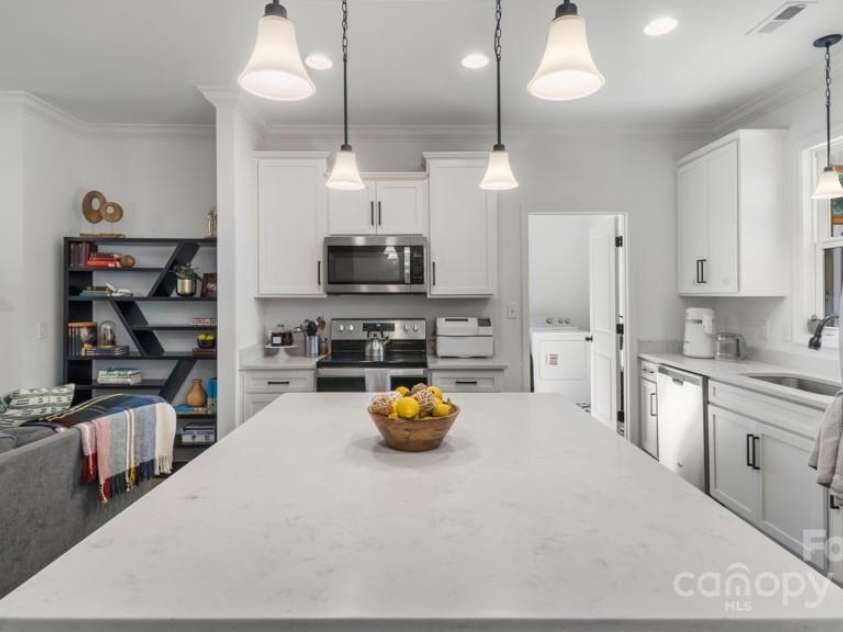 826 Country Lane, Pelham, NC 27311.  MLS# CAR4284309, YatesRealty ID 1017. 