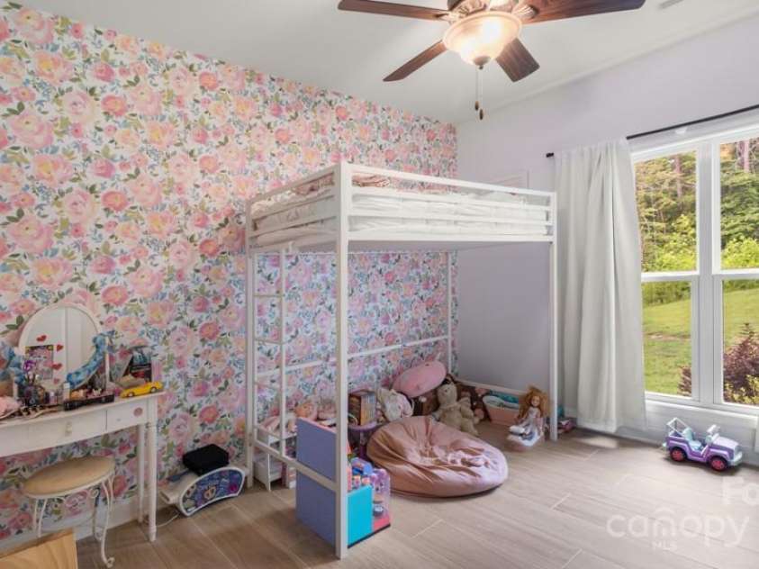 826 Country Lane, Pelham, NC 27311.  MLS# CAR4284309, YatesRealty ID 1017. 