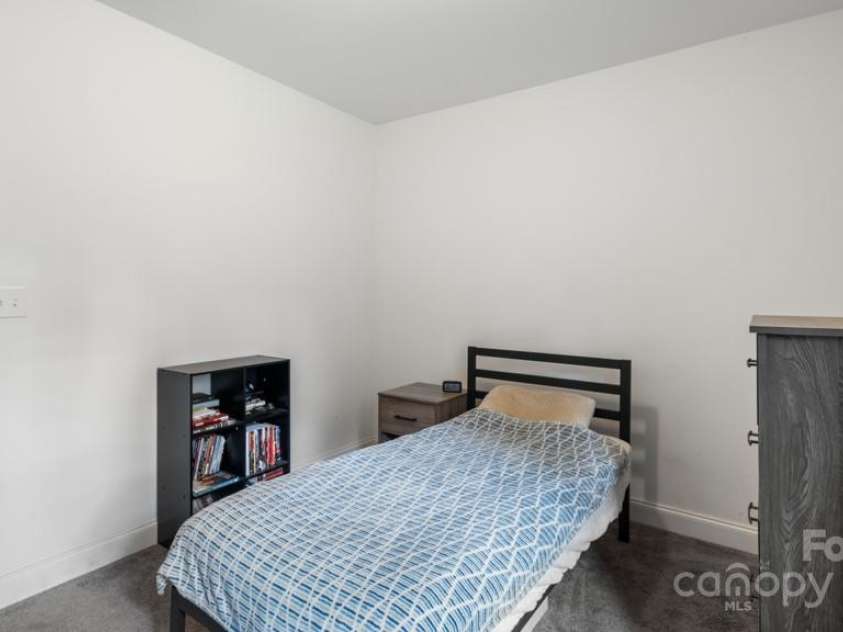 826 Country Lane, Pelham, NC 27311.  MLS# CAR4284309, YatesRealty ID 1017. 