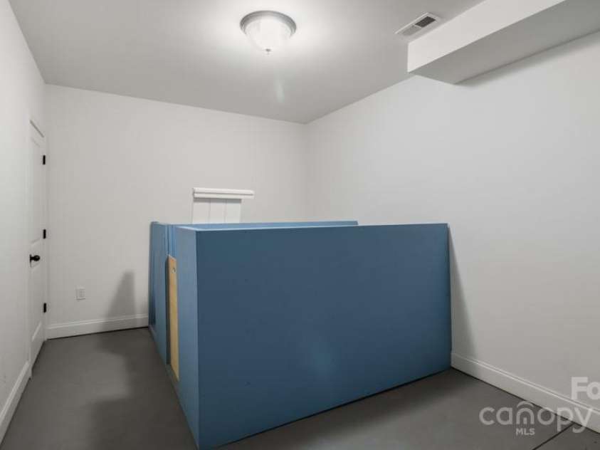 826 Country Lane, Pelham, NC 27311.  MLS# CAR4284309, YatesRealty ID 1017. 