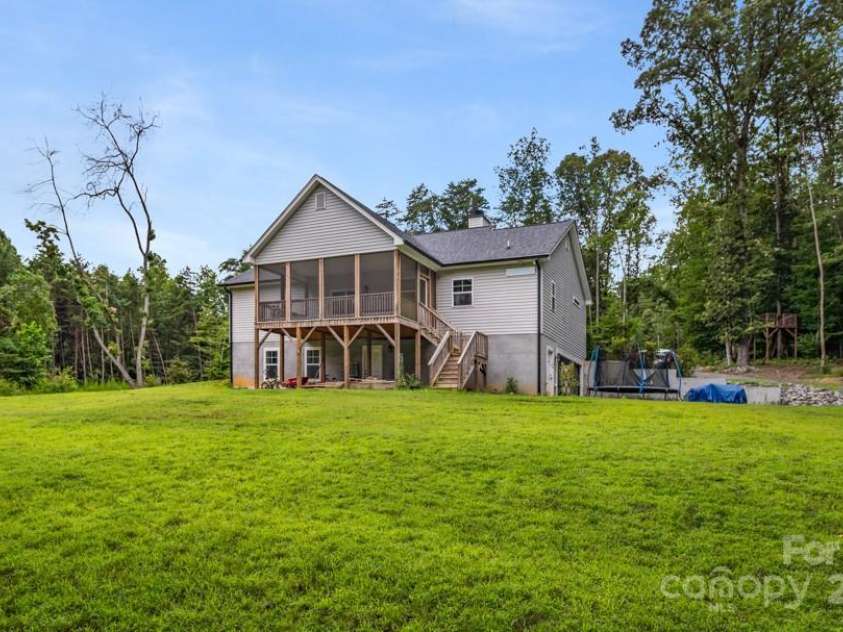 826 Country Lane, Pelham, NC 27311.  MLS# CAR4284309, YatesRealty ID 1017. 