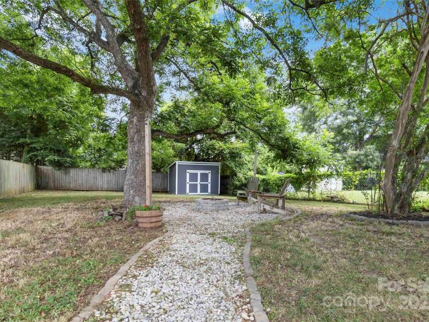 1509 Harrill Street, Charlotte, NC 28205.  MLS# CAR4280930, YatesRealty ID 10170. Spacious fully fenced backyard perfect for your dog or the one you are dreaming about!