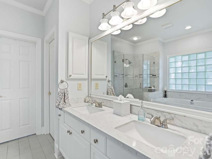 11078 Deep Cove Drive, Tega Cay, SC 29708.  MLS# CAR4364043, YatesRealty ID 10171. 