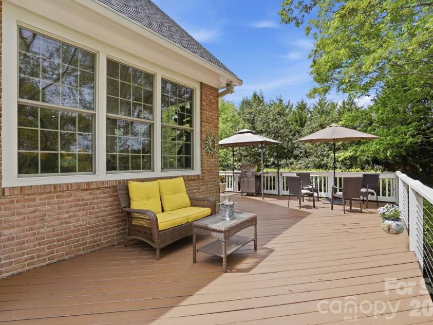 11078 Deep Cove Drive, Tega Cay, SC 29708.  MLS# CAR4364043, YatesRealty ID 10171. 