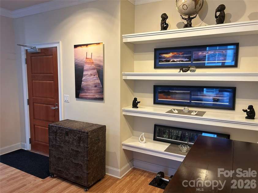 435 Tryon Street, Charlotte, NC 28202.  MLS# CAR4404607, YatesRealty ID 10172. 