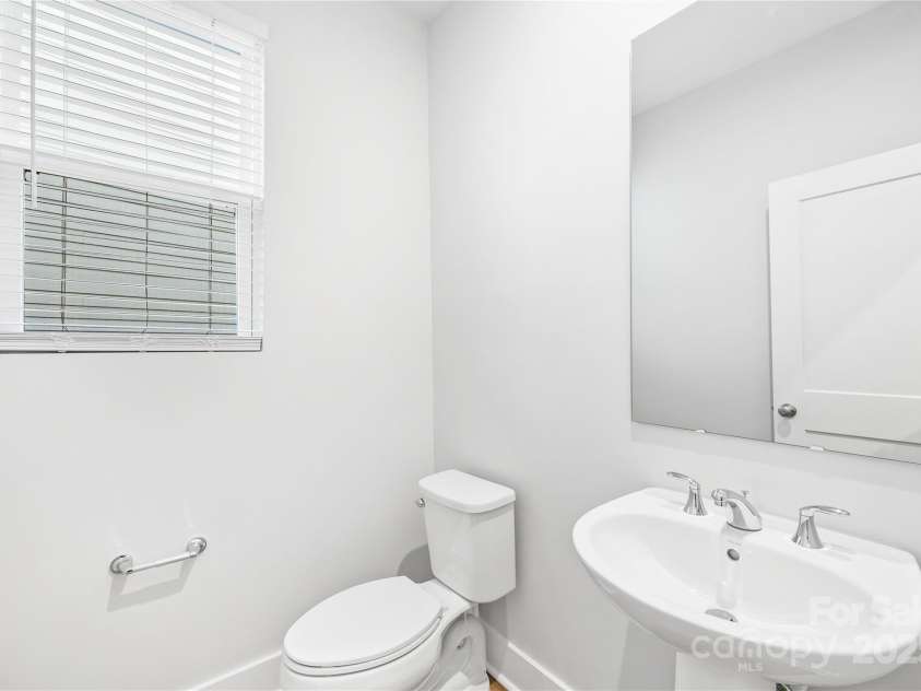 9646 Munsing Drive, Charlotte, NC 28269.  MLS# CAR4239038, YatesRealty ID 10172. 