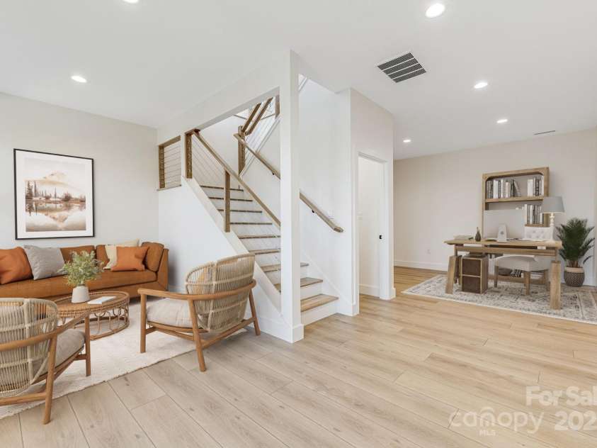 244 Westridge Farm Road, Asheville, NC 28804.  MLS# CAR4219228, YatesRealty ID 10174. 