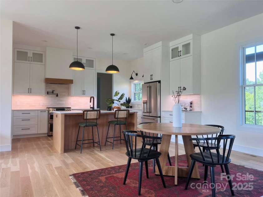 244 Westridge Farm Road, Asheville, NC 28804.  MLS# CAR4219228, YatesRealty ID 10174. 