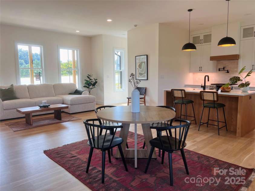 244 Westridge Farm Road, Asheville, NC 28804.  MLS# CAR4219228, YatesRealty ID 10174. 