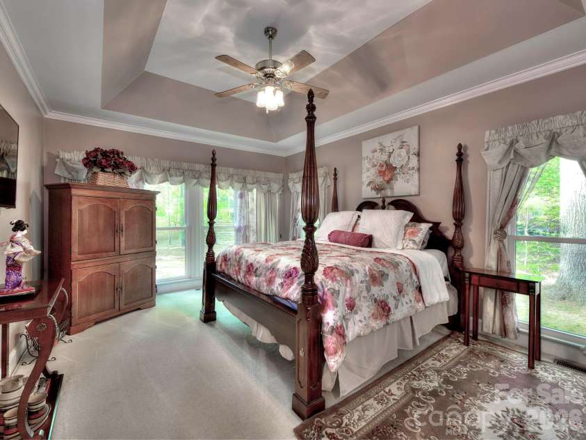 4601 Nobility Court, Charlotte, NC 28269.  MLS# CAR4365900, YatesRealty ID 10174. 
