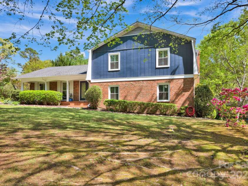 4937 Broken Saddle Lane, Charlotte, NC 28226.  MLS# CAR4244000, YatesRealty ID 10175. 