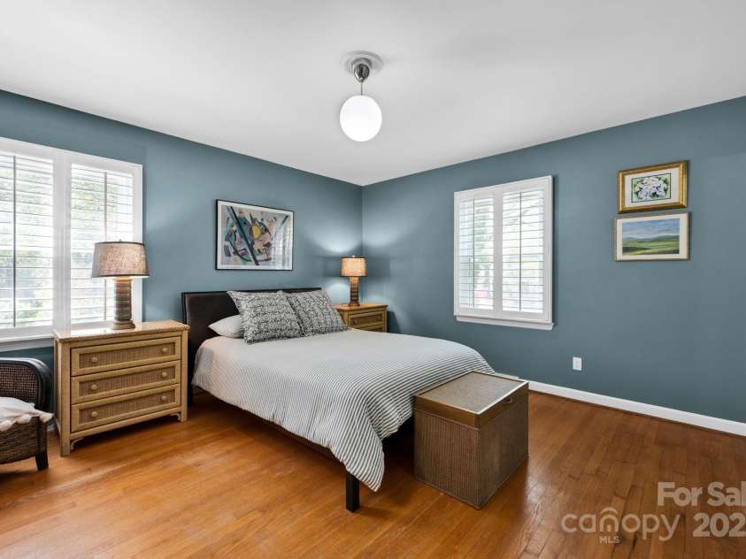 4937 Broken Saddle Lane, Charlotte, NC 28226.  MLS# CAR4244000, YatesRealty ID 10175. Lower level bedroom with en-suite bath.