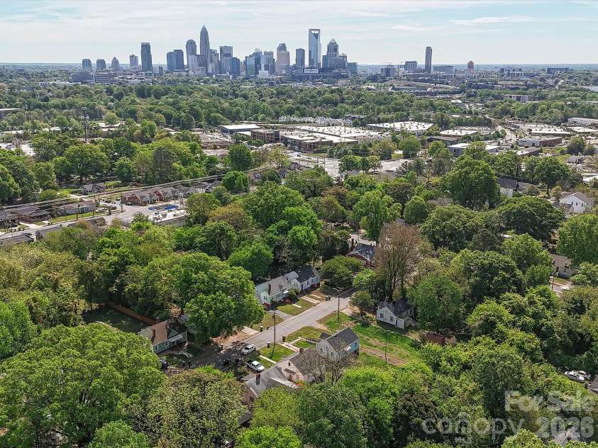 2629 Ringwood Street, Charlotte, NC 28208.  MLS# CAR4364721, YatesRealty ID 10176. 