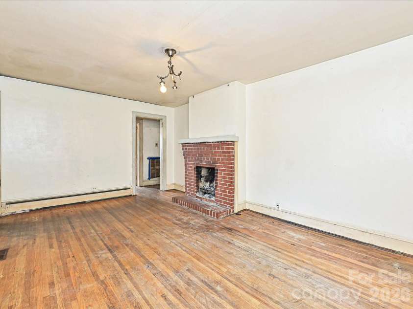 2629 Ringwood Street, Charlotte, NC 28208.  MLS# CAR4364721, YatesRealty ID 10176. 