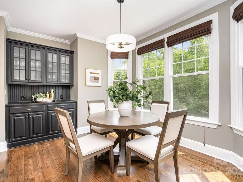 3306 Delamere Drive, Matthews, NC 28104.  MLS# CAR4247095, YatesRealty ID 10176. Eat-in kitchen area