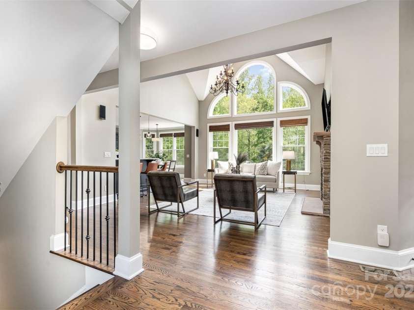 3306 Delamere Drive, Matthews, NC 28104.  MLS# CAR4247095, YatesRealty ID 10176. Foyer
