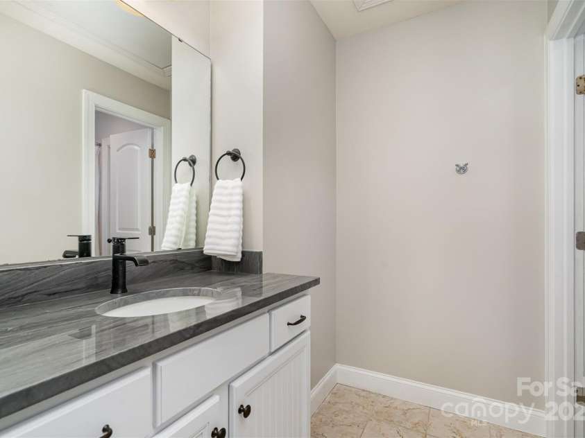 3306 Delamere Drive, Matthews, NC 28104.  MLS# CAR4247095, YatesRealty ID 10176. Jack and Jill bathroom