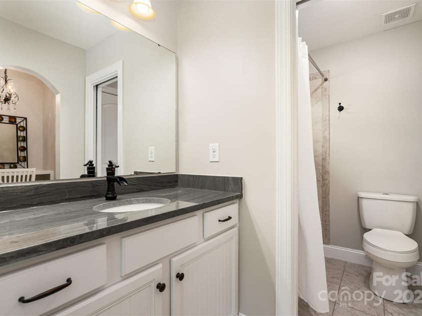 3306 Delamere Drive, Matthews, NC 28104.  MLS# CAR4247095, YatesRealty ID 10176. Jack and Jill bathroom