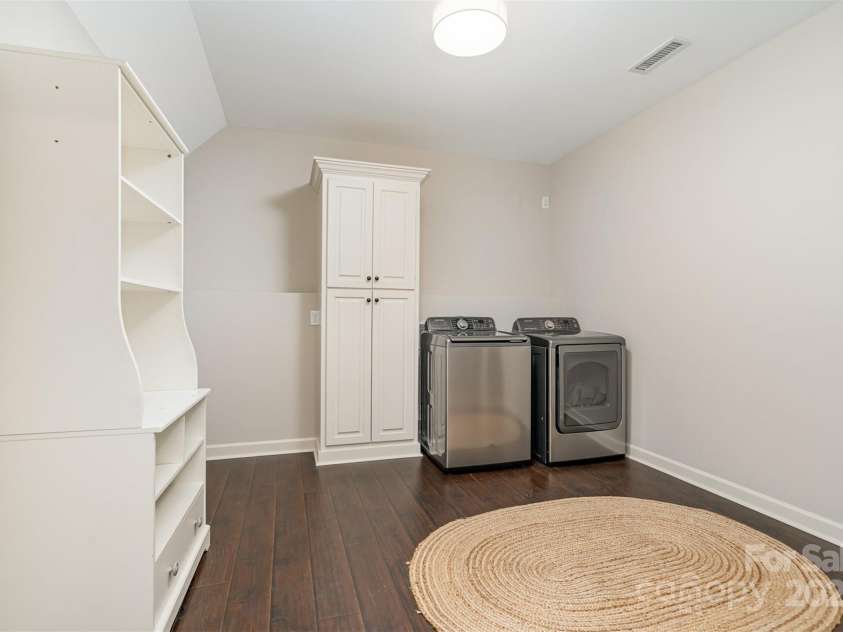 3306 Delamere Drive, Matthews, NC 28104.  MLS# CAR4247095, YatesRealty ID 10176. Laundry room