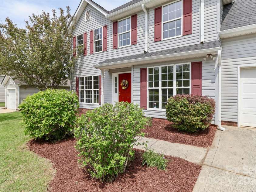 183 Bellelaine Drive, Mooresville, NC 28115.  MLS# CAR4252282, YatesRealty ID 10177. 