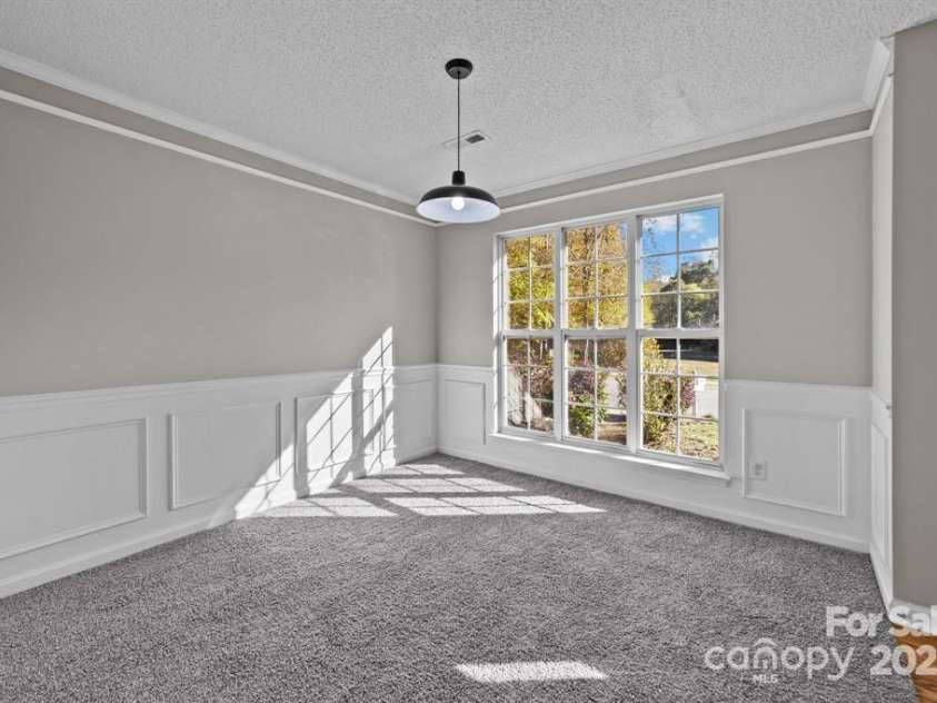 183 Bellelaine Drive, Mooresville, NC 28115.  MLS# CAR4252282, YatesRealty ID 10177. 