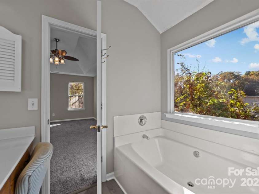 183 Bellelaine Drive, Mooresville, NC 28115.  MLS# CAR4252282, YatesRealty ID 10177. 