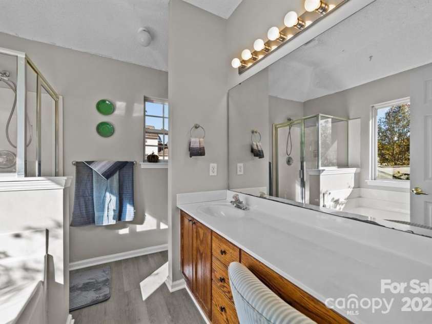 183 Bellelaine Drive, Mooresville, NC 28115.  MLS# CAR4252282, YatesRealty ID 10177. Primary Bath