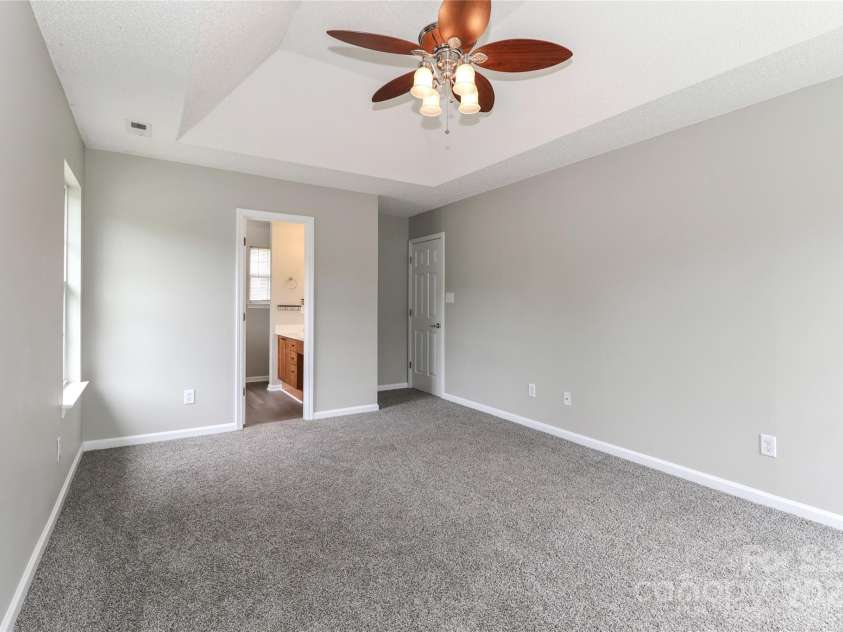 183 Bellelaine Drive, Mooresville, NC 28115.  MLS# CAR4252282, YatesRealty ID 10177. Primary Bedroom