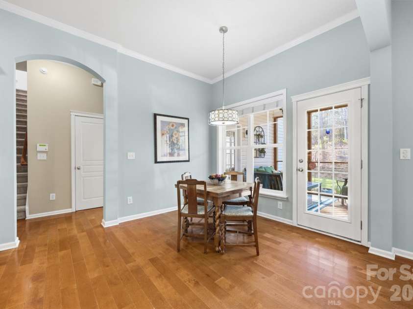 1132 Aringill Lane, Matthews, NC 28104.  MLS# CAR4361071, YatesRealty ID 10178. Dining area.