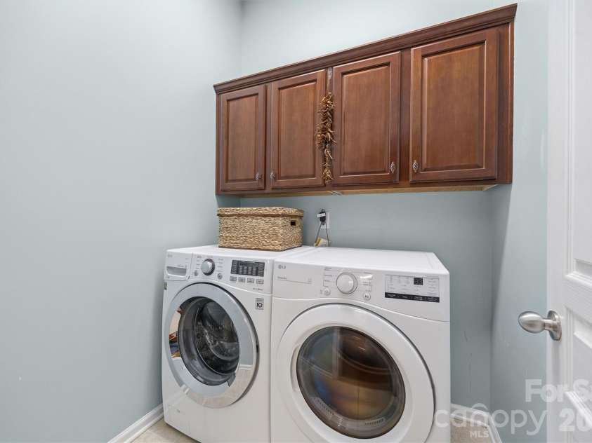 1132 Aringill Lane, Matthews, NC 28104.  MLS# CAR4361071, YatesRealty ID 10178. Laundry room