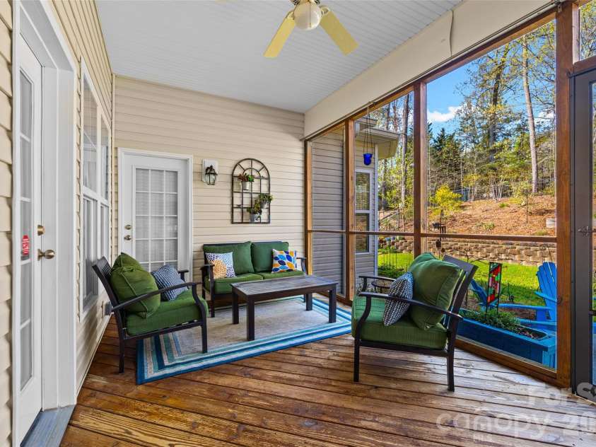 1132 Aringill Lane, Matthews, NC 28104.  MLS# CAR4361071, YatesRealty ID 10178. There is room for both a seating area and dining area.