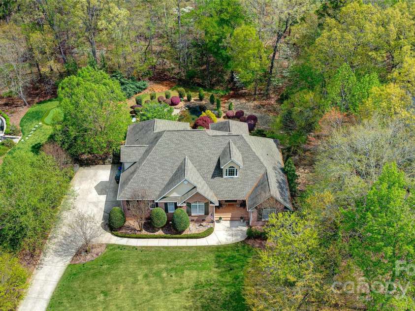 305 Caledonia Way, Waxhaw, NC 28173.  MLS# CAR4245692, YatesRealty ID 10178. 