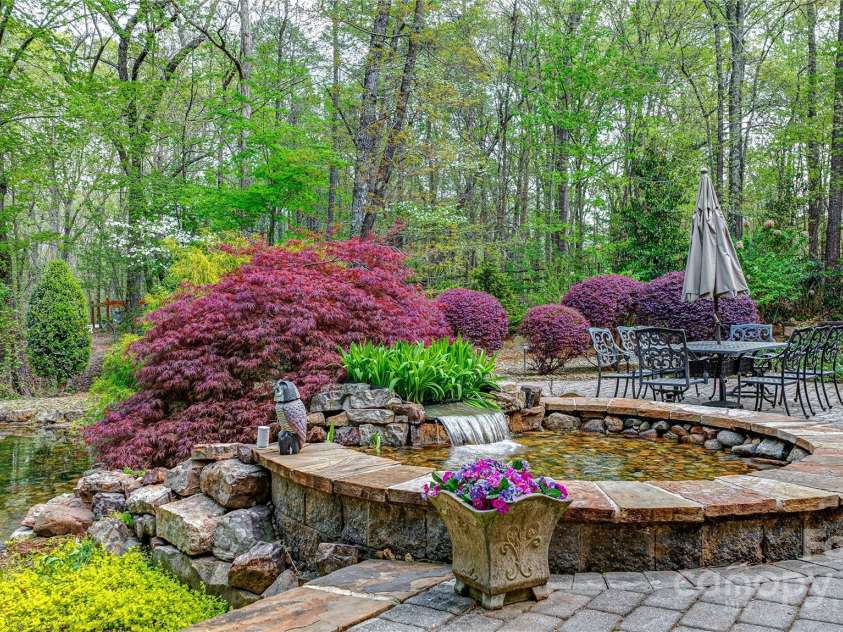 305 Caledonia Way, Waxhaw, NC 28173.  MLS# CAR4245692, YatesRealty ID 10178. 