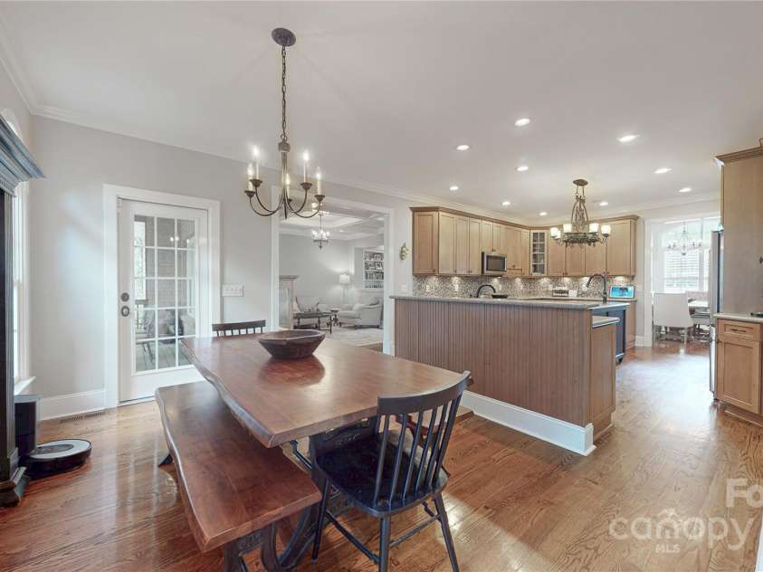 305 Caledonia Way, Waxhaw, NC 28173.  MLS# CAR4245692, YatesRealty ID 10178. 