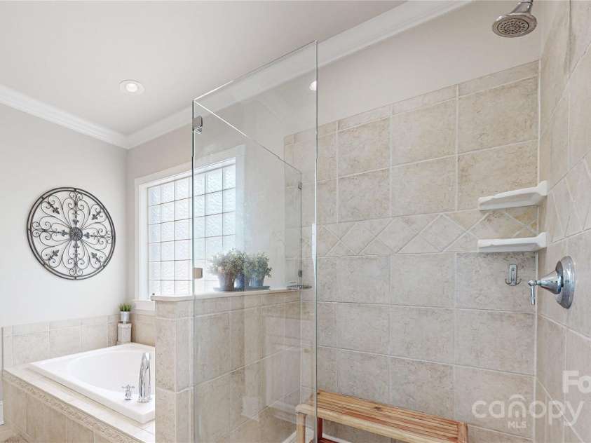 305 Caledonia Way, Waxhaw, NC 28173.  MLS# CAR4245692, YatesRealty ID 10178. 
