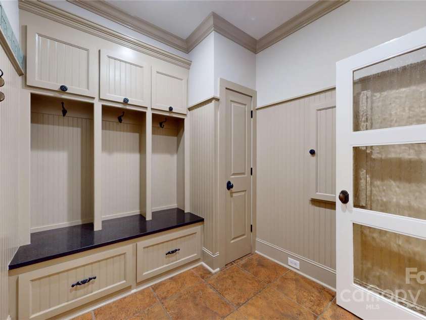 305 Caledonia Way, Waxhaw, NC 28173.  MLS# CAR4245692, YatesRealty ID 10178. 