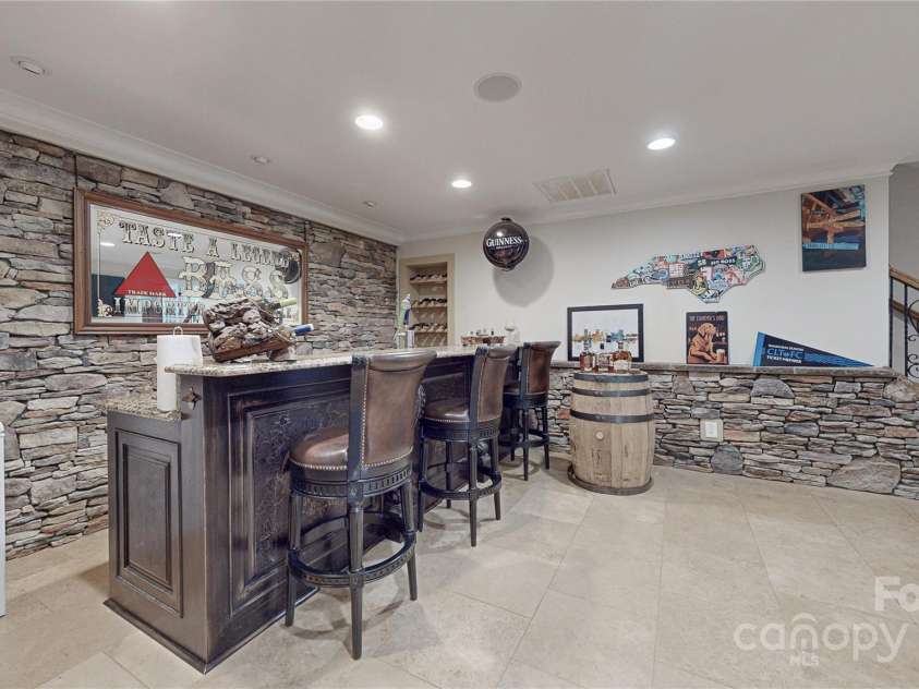 305 Caledonia Way, Waxhaw, NC 28173.  MLS# CAR4245692, YatesRealty ID 10178. 