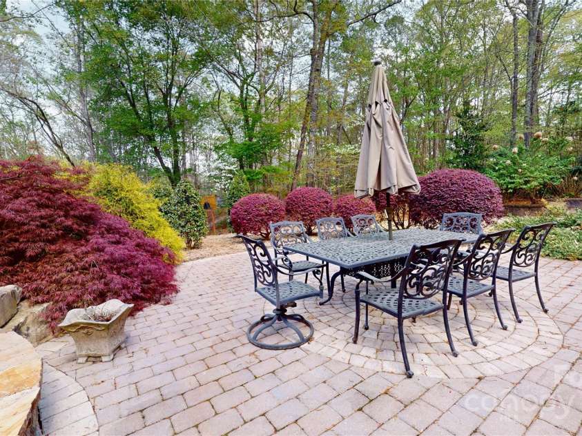 305 Caledonia Way, Waxhaw, NC 28173.  MLS# CAR4245692, YatesRealty ID 10178. 