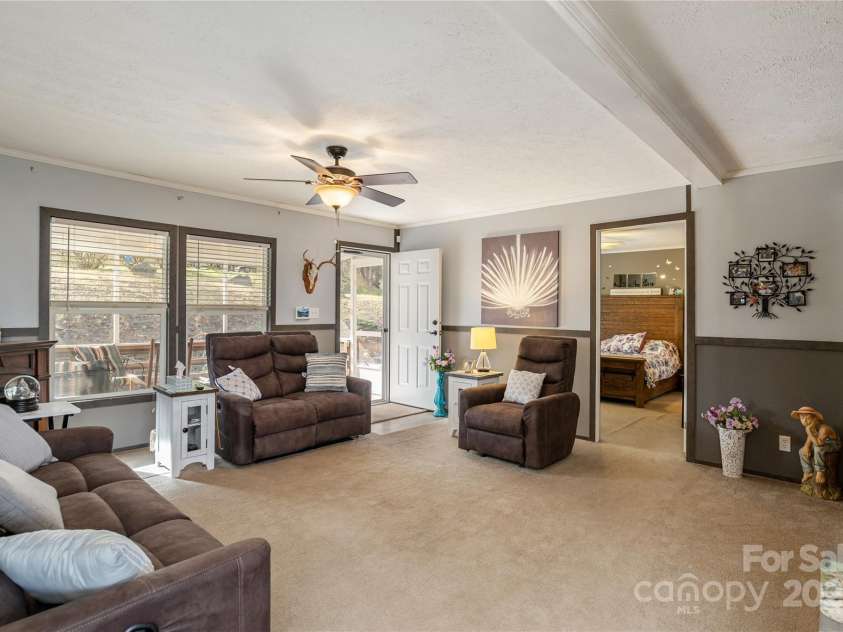 471 Pleasant Grove Road, Hendersonville, NC 28739.  MLS# CAR4243526, YatesRealty ID 10179. 