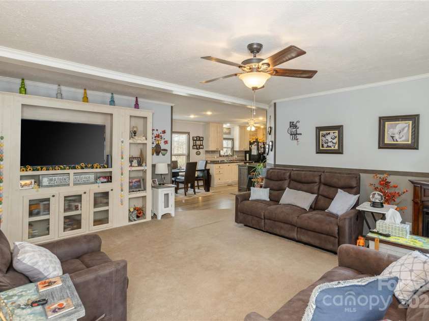 471 Pleasant Grove Road, Hendersonville, NC 28739.  MLS# CAR4243526, YatesRealty ID 10179. 