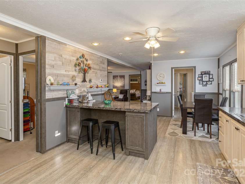 471 Pleasant Grove Road, Hendersonville, NC 28739.  MLS# CAR4243526, YatesRealty ID 10179. 