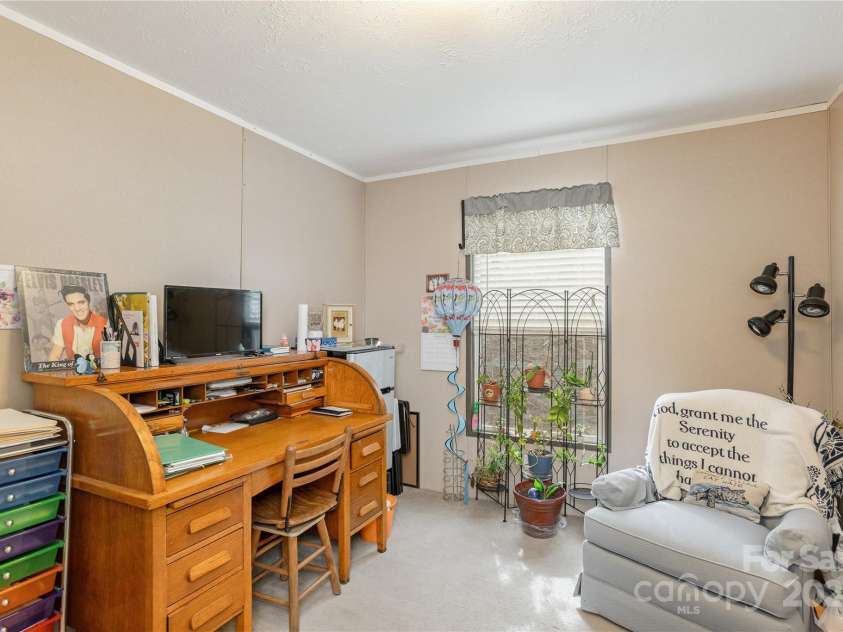 471 Pleasant Grove Road, Hendersonville, NC 28739.  MLS# CAR4243526, YatesRealty ID 10179. 